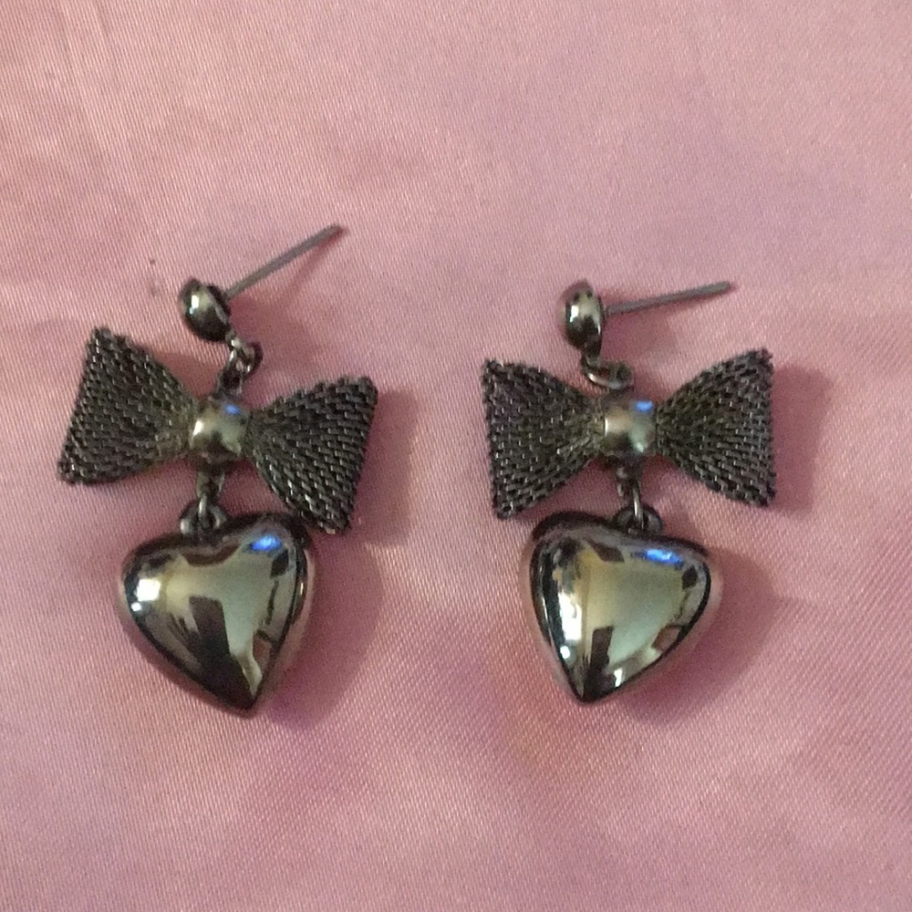 Vintage heart earrings